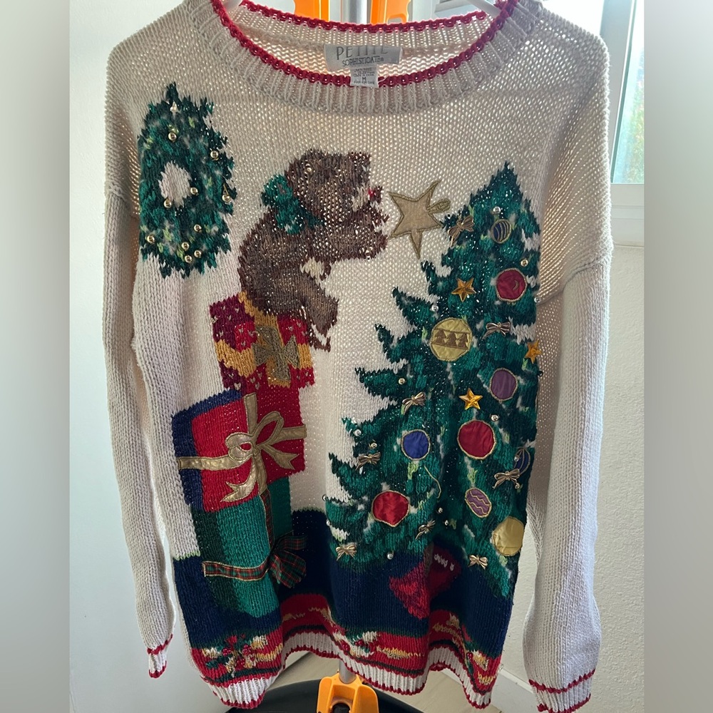 Vintage Petite Sophisticate Holiday Sweater with Bear and Tree Design